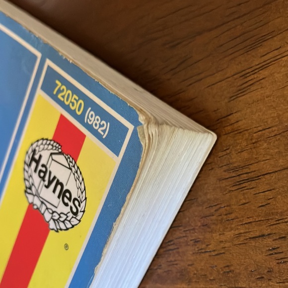 Nissan Sentra Automotive Repair Manual 1982 thru 1994 - Picture 4 of 4